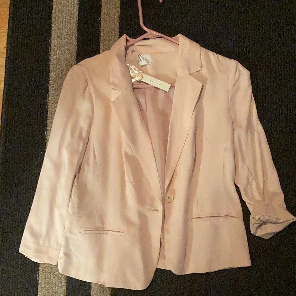 Lauren Conrad short blazer in pink brand new!